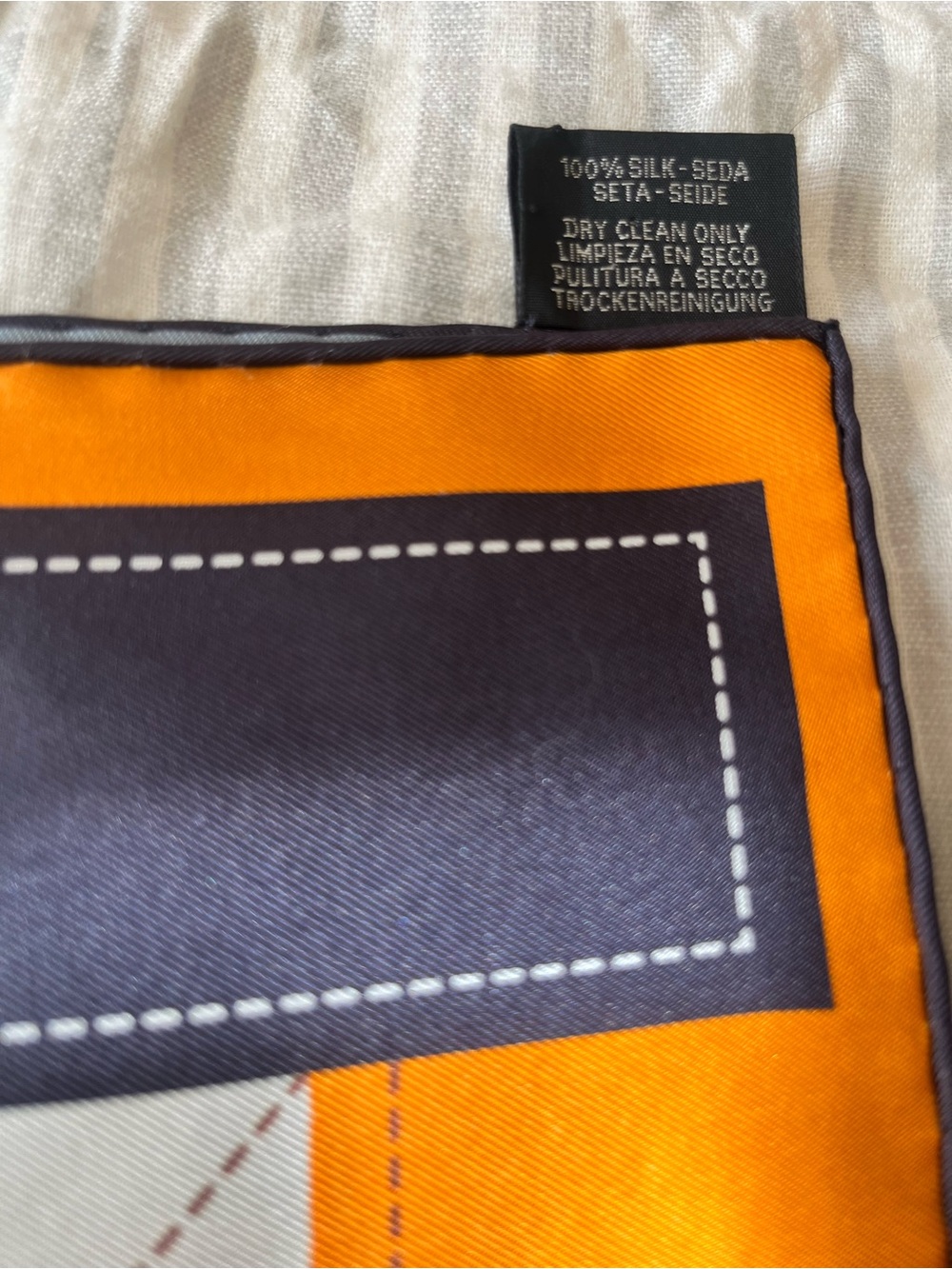 Hermes Tapis De Selle 90cm silk scarf with box - Picture 4 of 7